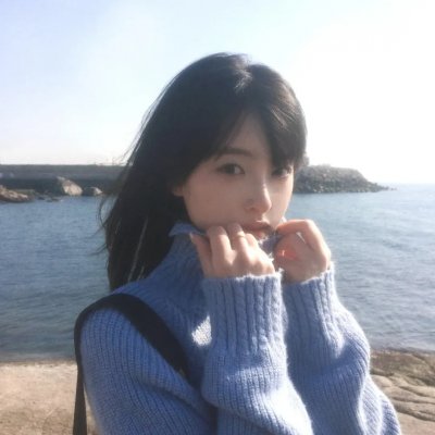 红颜吐珠待君王